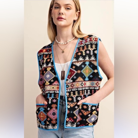 Gigio Jackets & Blazers - Beautiful GiGio vest with geometric pattern, oversized small, boxy fit
